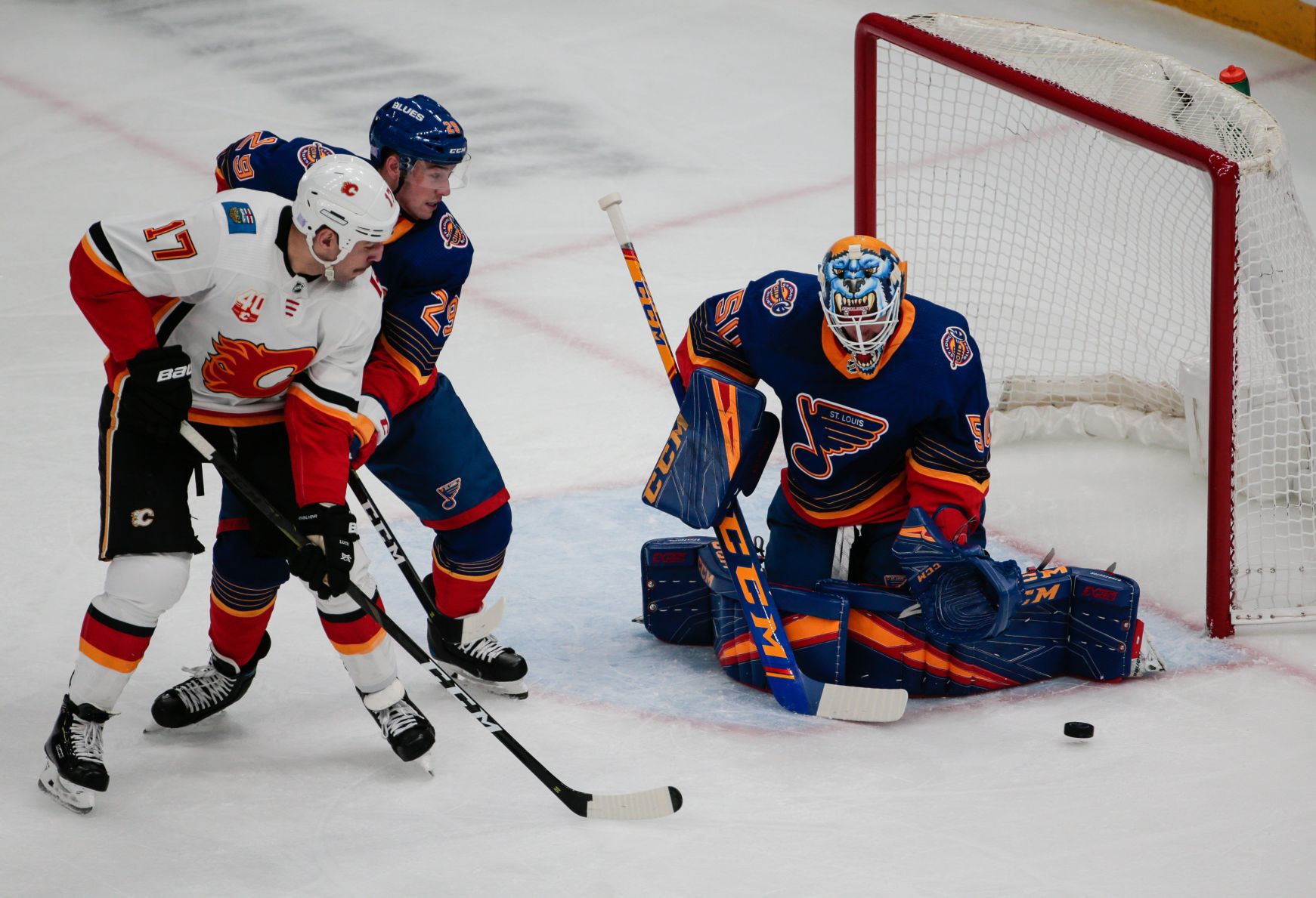 Blues take on Calgary Flames at the Enterprise Center